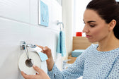 Toiletrolhouder met deksel tesa Smooz - afbeelding 4