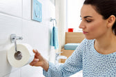 Toiletrolhouder tesa  verchr metaal zelfkl - afbeelding 4